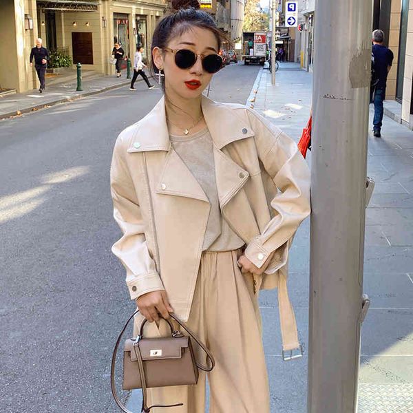 women pu leather motorcycle short jacket turn-down collar zipper solid coat casual loose bf style with belt 210423, Black
women pu leather motorcycle short jacket turn-down collar zipper solid coat casual loose bf style with belt 210423, Black