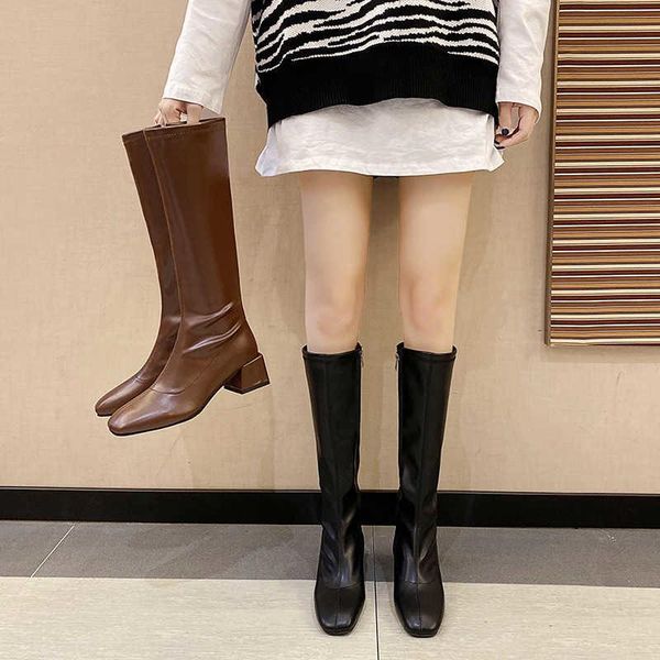 boots women's skinny plush in autumn and winter 2021 side zipper thick heel square high, Black
boots women's skinny plush in autumn and winter 2021 side zipper thick heel square high, Black