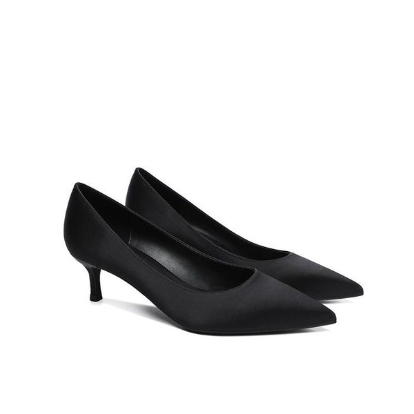 dress shoes 2021 black satin pointed stiletto high heels temperament professional women
dress shoes 2021 black satin pointed stiletto high heels temperament professional women