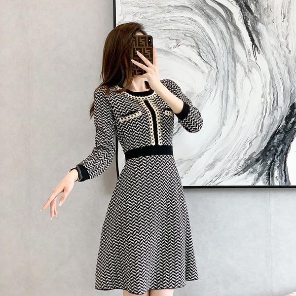 casual dresses 2021 women's dress korean harajuku slim women knitted gentle noble luxury sweater o neck vestidos, Black;gray
casual dresses 2021 women's dress korean harajuku slim women knitted gentle noble luxury sweater o neck vestidos, Black;gray