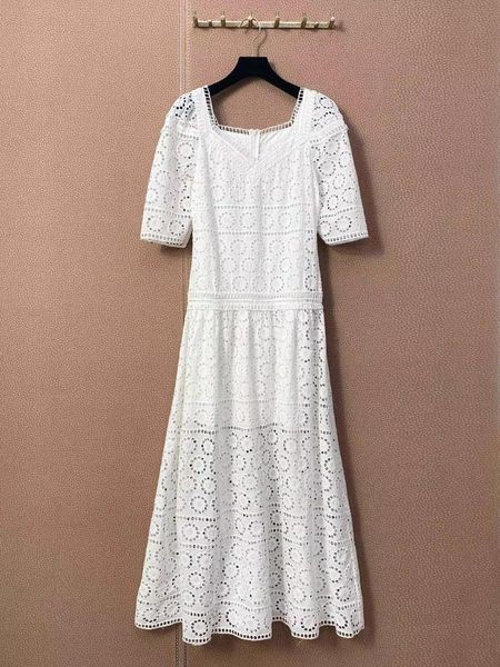 casual dresses runway fashion embroidery dress women 2021 summer hollow out half sleeve v-neck elegant party white long, Black;gray
casual dresses runway fashion embroidery dress women 2021 summer hollow out half sleeve v-neck elegant party white long, Black;gray
