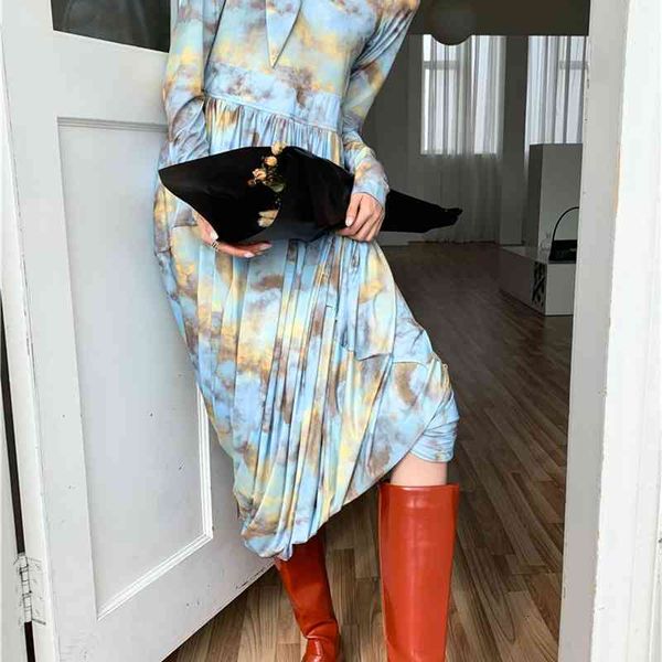 casual dresses tie dye cloud blue long pleated women sleeve turtleneck ladies ruched 2021 fashion designer clothes bdo0, Black;gray
casual dresses tie dye cloud blue long pleated women sleeve turtleneck ladies ruched 2021 fashion designer clothes bdo0, Black;gray