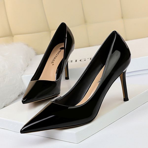 dress shoes big size woman's shallow pointed toes patent pumps multi colour stiletto heel super high heels for office lady zy677, Black
dress shoes big size woman's shallow pointed toes patent pumps multi colour stiletto heel super high heels for office lady zy677, Black