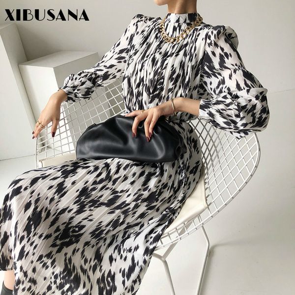 spring women dress stand collar full sleeve elegant hit color female lace-up printed midi casual vestidos 210423, Black;gray
spring women dress stand collar full sleeve elegant hit color female lace-up printed midi casual vestidos 210423, Black;gray