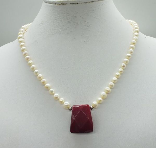 chokers 6-7mm natural white freshwater pearl necklace, semi jewel, pendant, classic italian jewelry 17", Golden;silver
chokers 6-7mm natural white freshwater pearl necklace, semi jewel, pendant, classic italian jewelry 17", Golden;silver