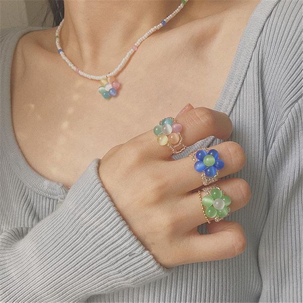 fashion colorful opal crystal beaded elastic ring irregular geometric hollow flower plant for women accessories cluster rings, Golden;silver
fashion colorful opal crystal beaded elastic ring irregular geometric hollow flower plant for women accessories cluster rings, Golden;silver