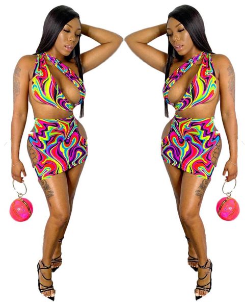 women's swimwear 2021 summer bikini straps wrapped chest oblique shoulder print irregular hollow beach skirt, White;black
women's swimwear 2021 summer bikini straps wrapped chest oblique shoulder print irregular hollow beach skirt, White;black
