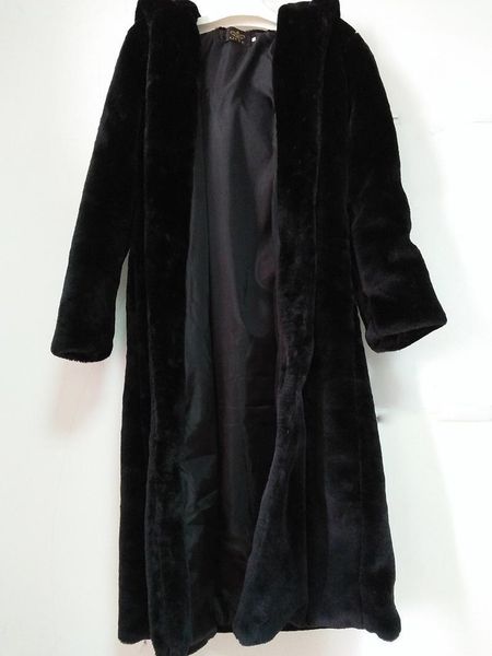 Women's Fur & Faux Black Coat Ladies Oversized Warm Jacket Hooded OverCoat Thick Plus Size Female Plush SF6P
Women's Fur & Faux Black Coat Ladies Oversized Warm Jacket Hooded OverCoat Thick Plus Size Female Plush SF6P