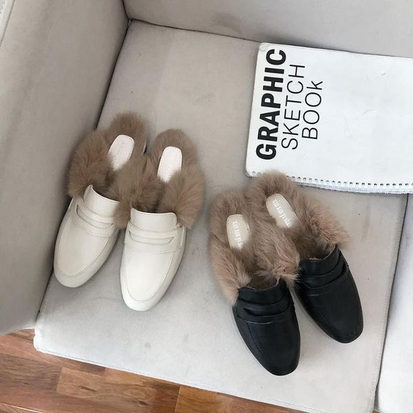 cut-out plush pantuflas rabbits fur women shoes solid closed toe furry slides outside autumn winter slippers mules shoes2021, Black
cut-out plush pantuflas rabbits fur women shoes solid closed toe furry slides outside autumn winter slippers mules shoes2021, Black