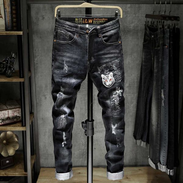 men's slim fit jeans, stretch embroidered holes, animal / letter plant patterns, retro style, black and blue
men's slim fit jeans, stretch embroidered holes, animal / letter plant patterns, retro style, black and blue