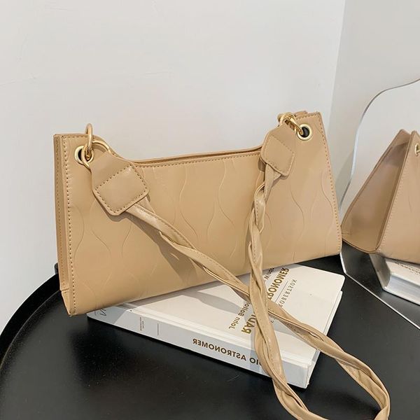 popular the bag 2021 trendy female version of one-shoulder new pure color korean armpit fashion handbag woven ins small xsmit
popular the bag 2021 trendy female version of one-shoulder new pure color korean armpit fashion handbag woven ins small xsmit