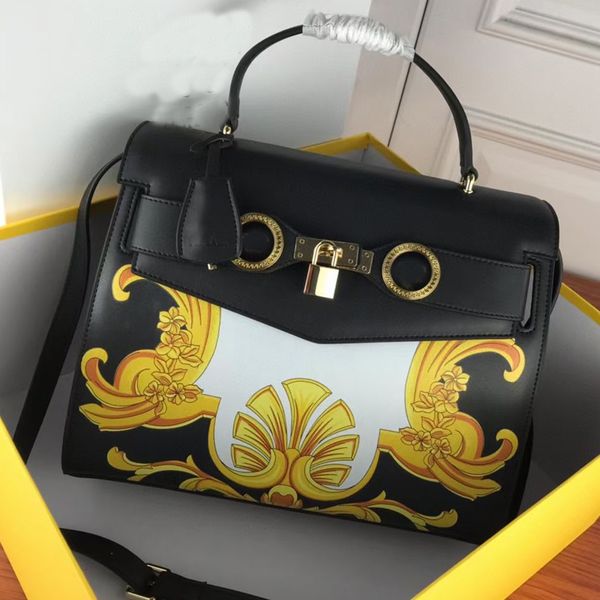 branded crossbody handbag designer tote bag mini luxurys bags genuine leather hand shoulder fashion letter floral printed golden
branded crossbody handbag designer tote bag mini luxurys bags genuine leather hand shoulder fashion letter floral printed golden