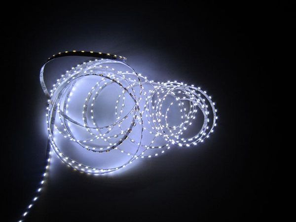 16.4ft 335smd led strip side emitting 5m 600leds 120leds/m view non-waterproof 12vdc club stair/cabinet backlighting decor strips
16.4ft 335smd led strip side emitting 5m 600leds 120leds/m view non-waterproof 12vdc club stair/cabinet backlighting decor strips
