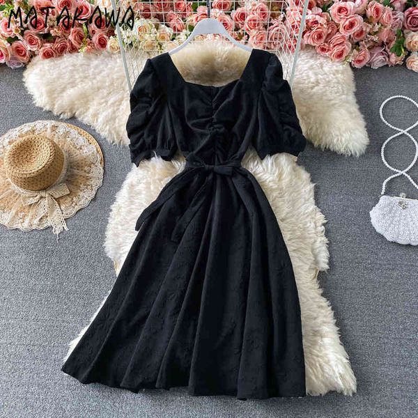 matakawa slim waist woman dress temperament a-line dresses puff sleeve square neck jacquard robe summer korean vestidos 210513, Black;gray
matakawa slim waist woman dress temperament a-line dresses puff sleeve square neck jacquard robe summer korean vestidos 210513, Black;gray