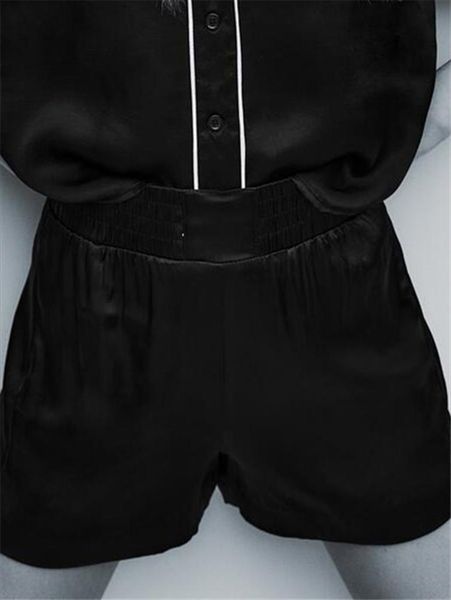 european and american style summer women shorts clothing youth leisure loose high waist a line satin, White;black
european and american style summer women shorts clothing youth leisure loose high waist a line satin, White;black