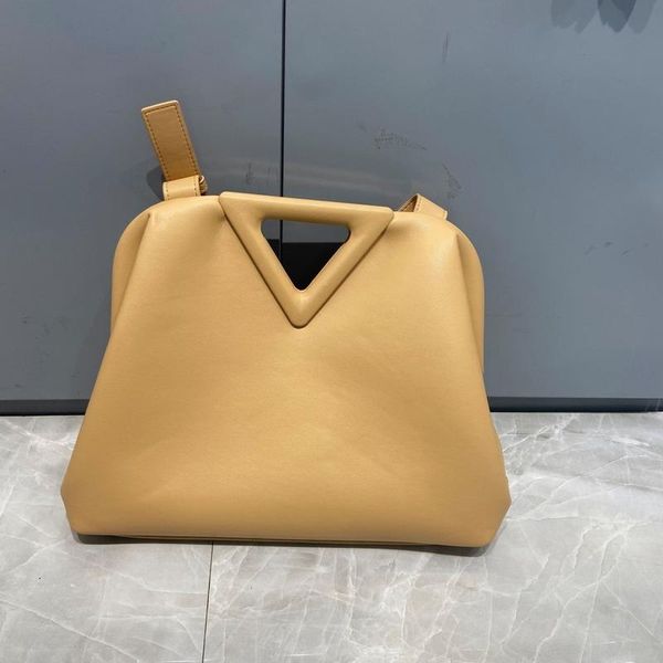 evening bags genuine leather point handle bag magnetic frame closure real cowhide shoulder hobo fashion designer purses and handbags
evening bags genuine leather point handle bag magnetic frame closure real cowhide shoulder hobo fashion designer purses and handbags