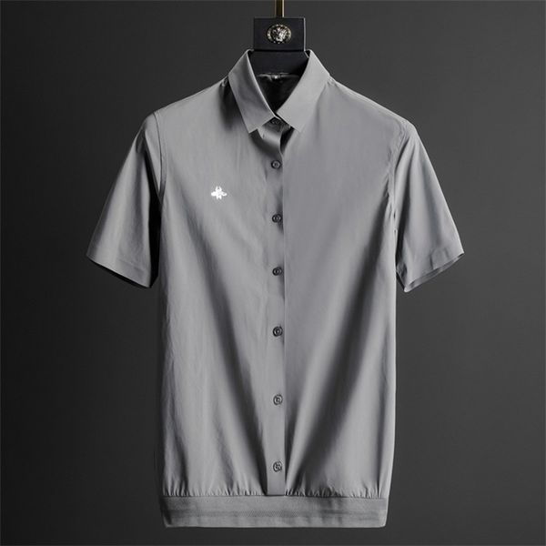 Hong Kong trendy catwalk silk smooth seamless men's no iron slim stretch solid short sleeve shirt, White
Hong Kong trendy catwalk silk smooth seamless men's no iron slim stretch solid short sleeve shirt, White
