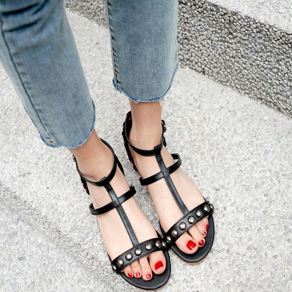 plus size 50 women sandals flat gladiator leather summer rome style double buckle casual beach shoes 0-2, Black
plus size 50 women sandals flat gladiator leather summer rome style double buckle casual beach shoes 0-2, Black