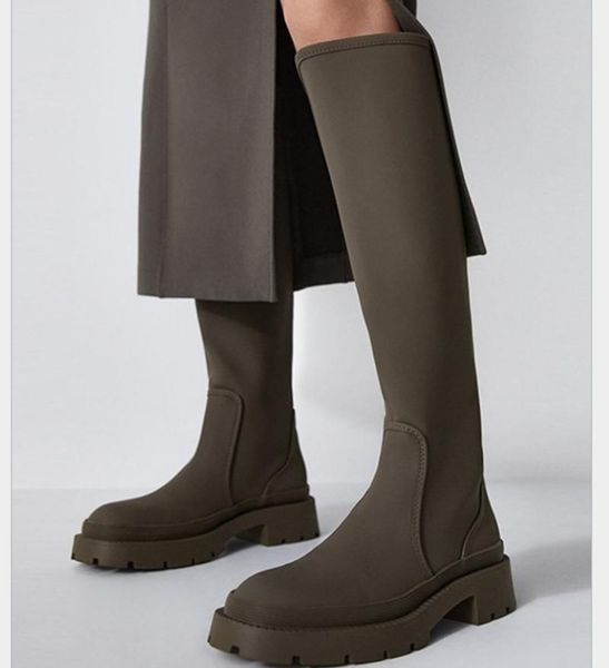 boots 2022 ins women's knee high soft leather zipper ladies shoes winter long platform footwear woman fashion warm, Black
boots 2022 ins women's knee high soft leather zipper ladies shoes winter long platform footwear woman fashion warm, Black
