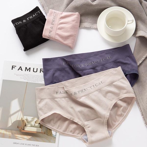 women's panties 2021 simple fashion traceless elastic cotton underwear middle waist triangle pure seamless lingerie, Black;pink
women's panties 2021 simple fashion traceless elastic cotton underwear middle waist triangle pure seamless lingerie, Black;pink