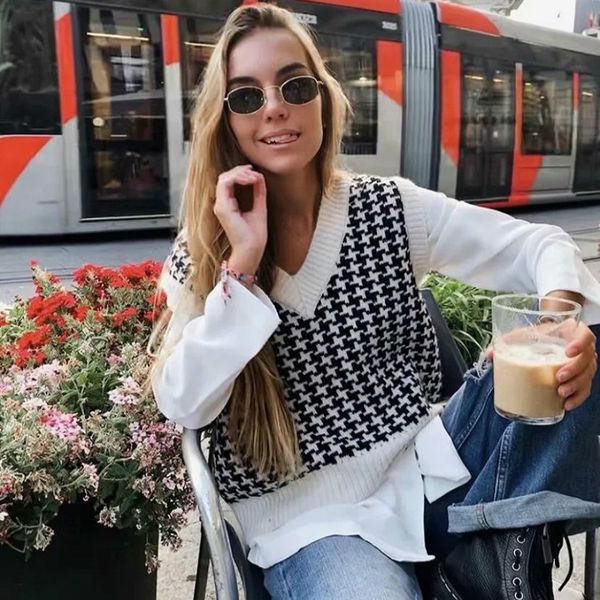 women's vests women sweater vest autumn knitted houndstooth v-neck pullover fashion oversized sleeveless female waistcoat jumper xvqj, Black;white
women's vests women sweater vest autumn knitted houndstooth v-neck pullover fashion oversized sleeveless female waistcoat jumper xvqj, Black;white