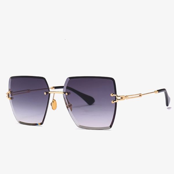 2021 summer retro women's square sunglasses men metal frame gradient classic brand rimless sun glasses for female oculos de sol uv400 a, White;black
2021 summer retro women's square sunglasses men metal frame gradient classic brand rimless sun glasses for female oculos de sol uv400 a, White;black