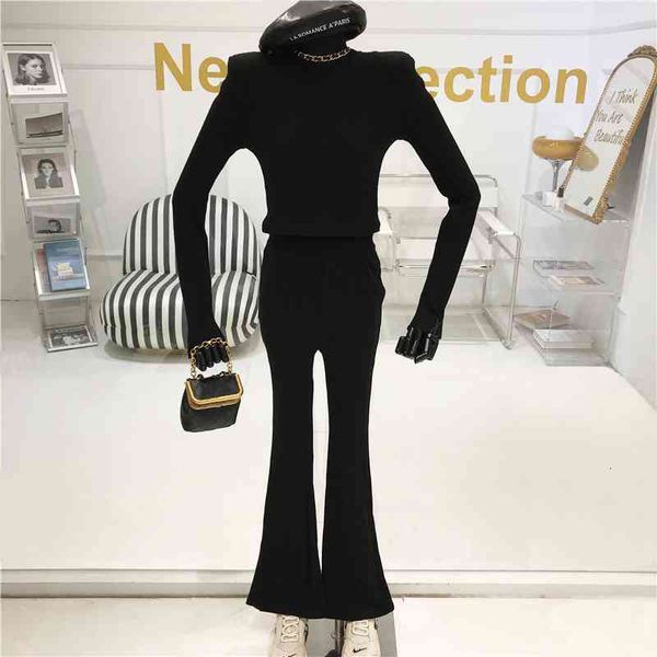 two pieces together spring 2021 niche of women design short sleeve + high leisure waist wide micro trumpet pants, White
two pieces together spring 2021 niche of women design short sleeve + high leisure waist wide micro trumpet pants, White