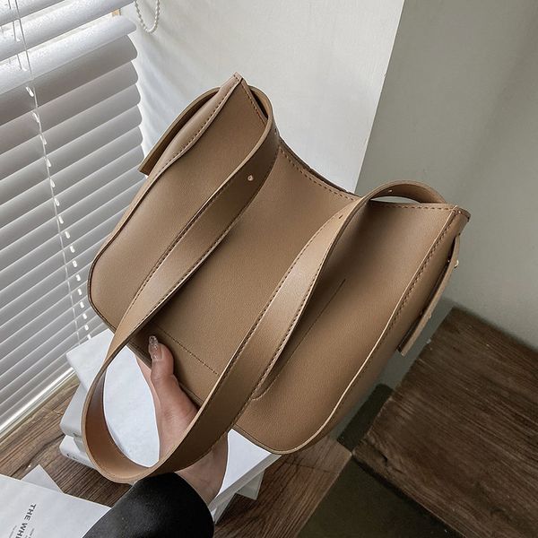 pu leather small bucket crossbody bags for women 2021 summer trendy shoulder handbags and purses lady solid color purses l003
pu leather small bucket crossbody bags for women 2021 summer trendy shoulder handbags and purses lady solid color purses l003