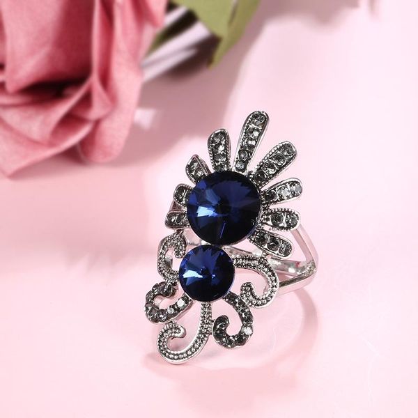 cluster rings wbmqda 2021 fashion blue stone ring for women silver color crystal flower party vintage wedding jewelry drop, Golden;silver
cluster rings wbmqda 2021 fashion blue stone ring for women silver color crystal flower party vintage wedding jewelry drop, Golden;silver