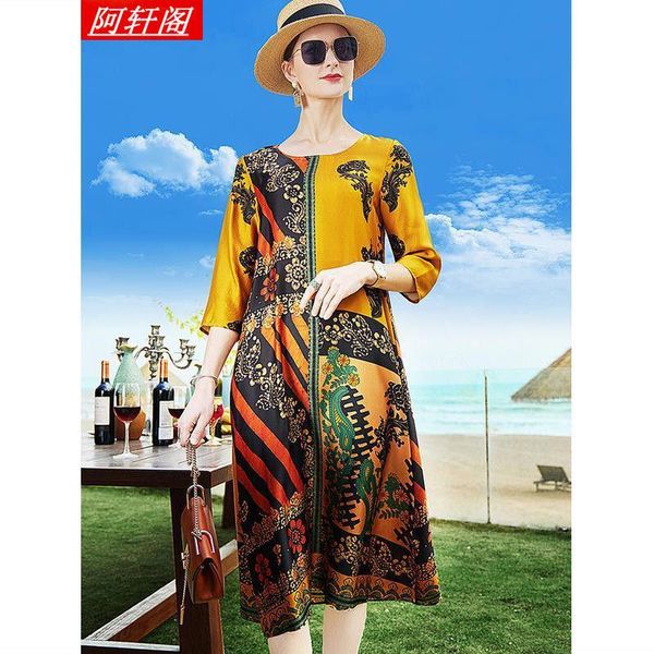 retro printed lady's mother silk dress women's mulberry spring 2021 casual dresses, Black;gray
retro printed lady's mother silk dress women's mulberry spring 2021 casual dresses, Black;gray