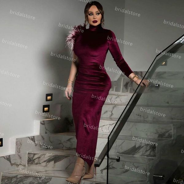 chic burgundy mermaid arabic evening dress 2021 with sleeve one shoulder plus size velvet muslim prom dresses feather celebrity formal party, Black;red
chic burgundy mermaid arabic evening dress 2021 with sleeve one shoulder plus size velvet muslim prom dresses feather celebrity formal party, Black;red