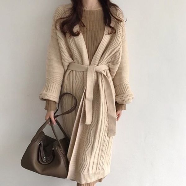 2021 autumn and winter korean style ins retro twist mid-length sweater thickened lace-up waist-tight loose sweater coat, White
2021 autumn and winter korean style ins retro twist mid-length sweater thickened lace-up waist-tight loose sweater coat, White