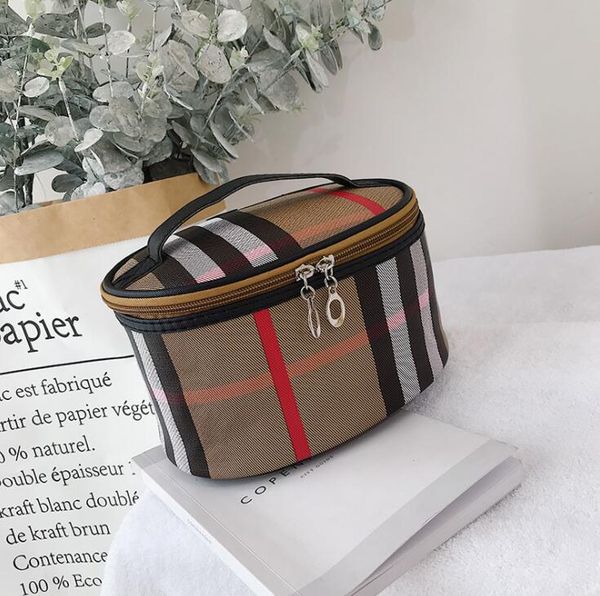 storage bag classic lattice square cosmetic portable wash bags can print logo
storage bag classic lattice square cosmetic portable wash bags can print logo