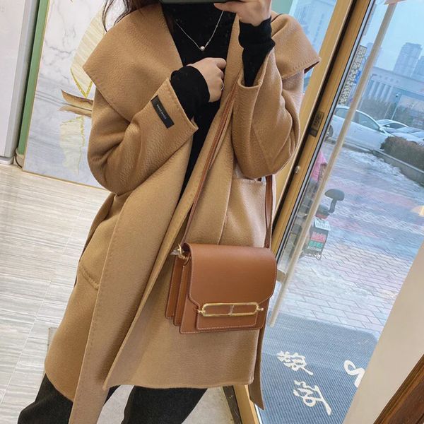 handbag nose new fashion leather tofu advanced feeling stewardess bag single shoulder messenger bag
handbag nose new fashion leather tofu advanced feeling stewardess bag single shoulder messenger bag