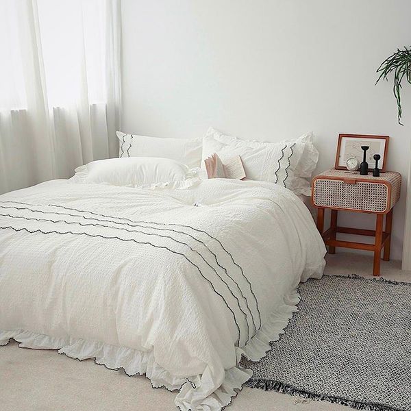 100%cotton white gray seersucker duvet cover set 4pcs king size girls bedding bed sheet 2 pillowshams sets
100%cotton white gray seersucker duvet cover set 4pcs king size girls bedding bed sheet 2 pillowshams sets