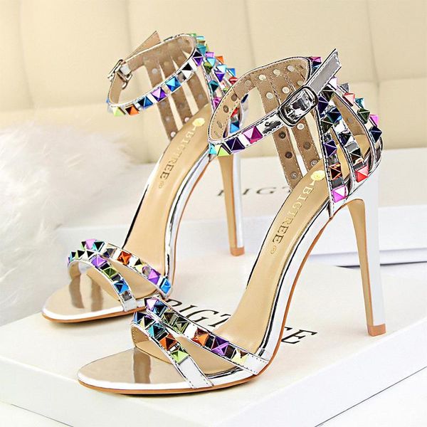 sandals 2021 summer fashion color rivet buckle open toe fish mouth women party model stiletto shoes women's, Black
sandals 2021 summer fashion color rivet buckle open toe fish mouth women party model stiletto shoes women's, Black