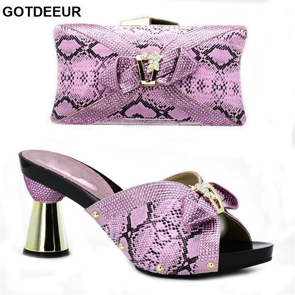 dress shoes italian with matching bags 2021 nigerian women wedding and bag set decorated rhinestone designer luxury, Black
dress shoes italian with matching bags 2021 nigerian women wedding and bag set decorated rhinestone designer luxury, Black