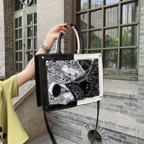 new women's bags 2021 new bags 2021 new tote bag fashion one shoulder fashion bag silk scarf accessories splicing women's handbag
new women's bags 2021 new bags 2021 new tote bag fashion one shoulder fashion bag silk scarf accessories splicing women's handbag