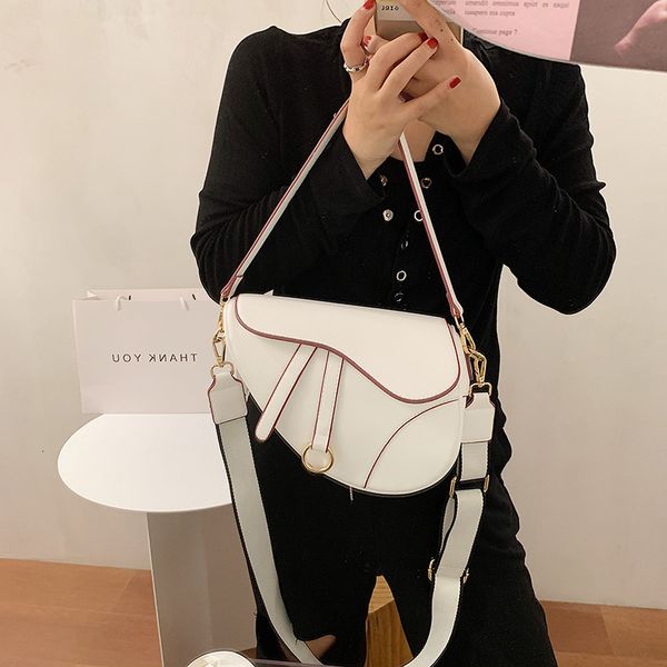 messenger bags messenger bags2021 french minority women's fashion saddle bag in summer
messenger bags messenger bags2021 french minority women's fashion saddle bag in summer