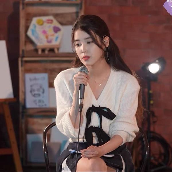 women's knits & tees 2021 early autumn wear li zhien's same cardigan bow knit sweater jacket sweet, White
women's knits & tees 2021 early autumn wear li zhien's same cardigan bow knit sweater jacket sweet, White