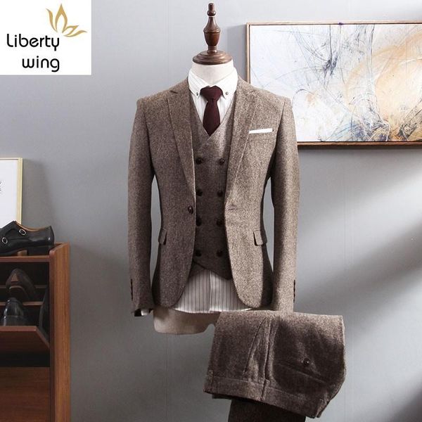 men's suits & blazers business men formal banquet party 3pcs suit slim fit single button blazer england style wedding dress set plus si, White;black
men's suits & blazers business men formal banquet party 3pcs suit slim fit single button blazer england style wedding dress set plus si, White;black