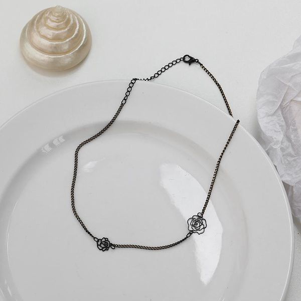 chokers black rose necklace women's fashion collar cold wind choker neck clavicle chain, Golden;silver
chokers black rose necklace women's fashion collar cold wind choker neck clavicle chain, Golden;silver