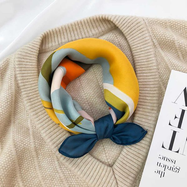 2021 summer simulated silk printing 70 * 70 small square towel crimped cartoon character scarf straight, Blue;gray
2021 summer simulated silk printing 70 * 70 small square towel crimped cartoon character scarf straight, Blue;gray