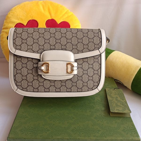 70% s new golden age printed horse street buckle saddle single shoulder diagonal stewardess bag
70% s new golden age printed horse street buckle saddle single shoulder diagonal stewardess bag