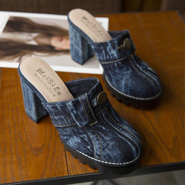 slippers half female 2021 thick-heeled denim outer wear fashionable high-heeled metal stitching banquet, Black
slippers half female 2021 thick-heeled denim outer wear fashionable high-heeled metal stitching banquet, Black