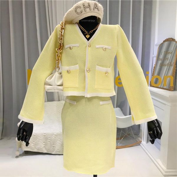 women's tracksuits korean fashion skirt suit female 2021 autumn long sleeve single-breasted short coat + solid color high waist, Gray
women's tracksuits korean fashion skirt suit female 2021 autumn long sleeve single-breasted short coat + solid color high waist, Gray