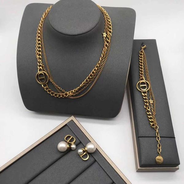 2021 new circle letter multi-layer necklace bracelet female size pearl earrings, Silver
2021 new circle letter multi-layer necklace bracelet female size pearl earrings, Silver