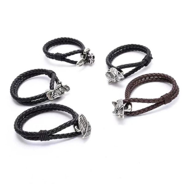 exposed men's retro personality leather punk jewelry all kinds of exaggerated skull and wolf head bracelets charm, Golden;silver
exposed men's retro personality leather punk jewelry all kinds of exaggerated skull and wolf head bracelets charm, Golden;silver