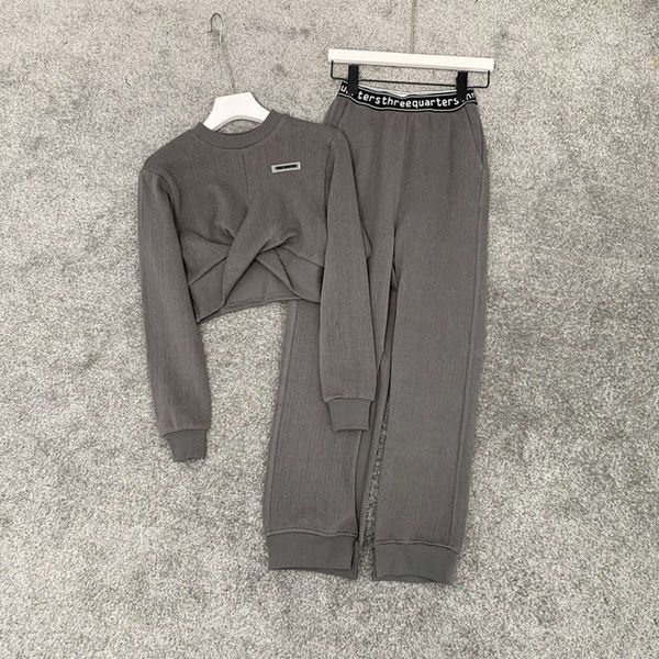 2021 spring long sleeve loose street trendsetter sports suit cotton women's split design pants, Black;white
2021 spring long sleeve loose street trendsetter sports suit cotton women's split design pants, Black;white