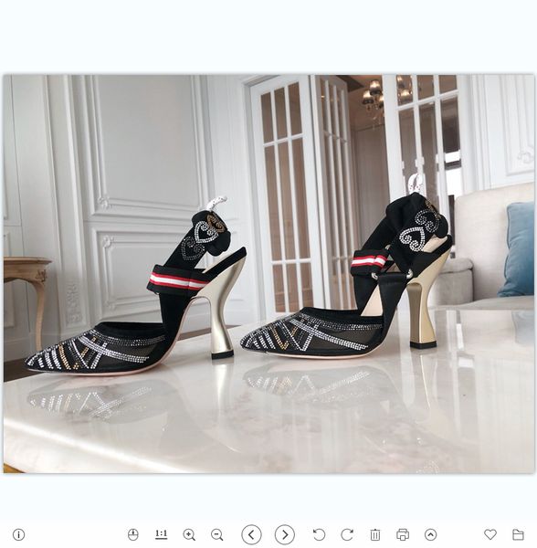 2021 good quality fashion women luxurys designers shoes designer sandals womens luxury high heels sandal dress shoess with box size 35-41 -m, Black
2021 good quality fashion women luxurys designers shoes designer sandals womens luxury high heels sandal dress shoess with box size 35-41 -m, Black